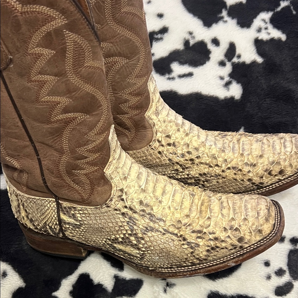 Circle G Brown and Gold Men's Boots - Picture 7 of 7